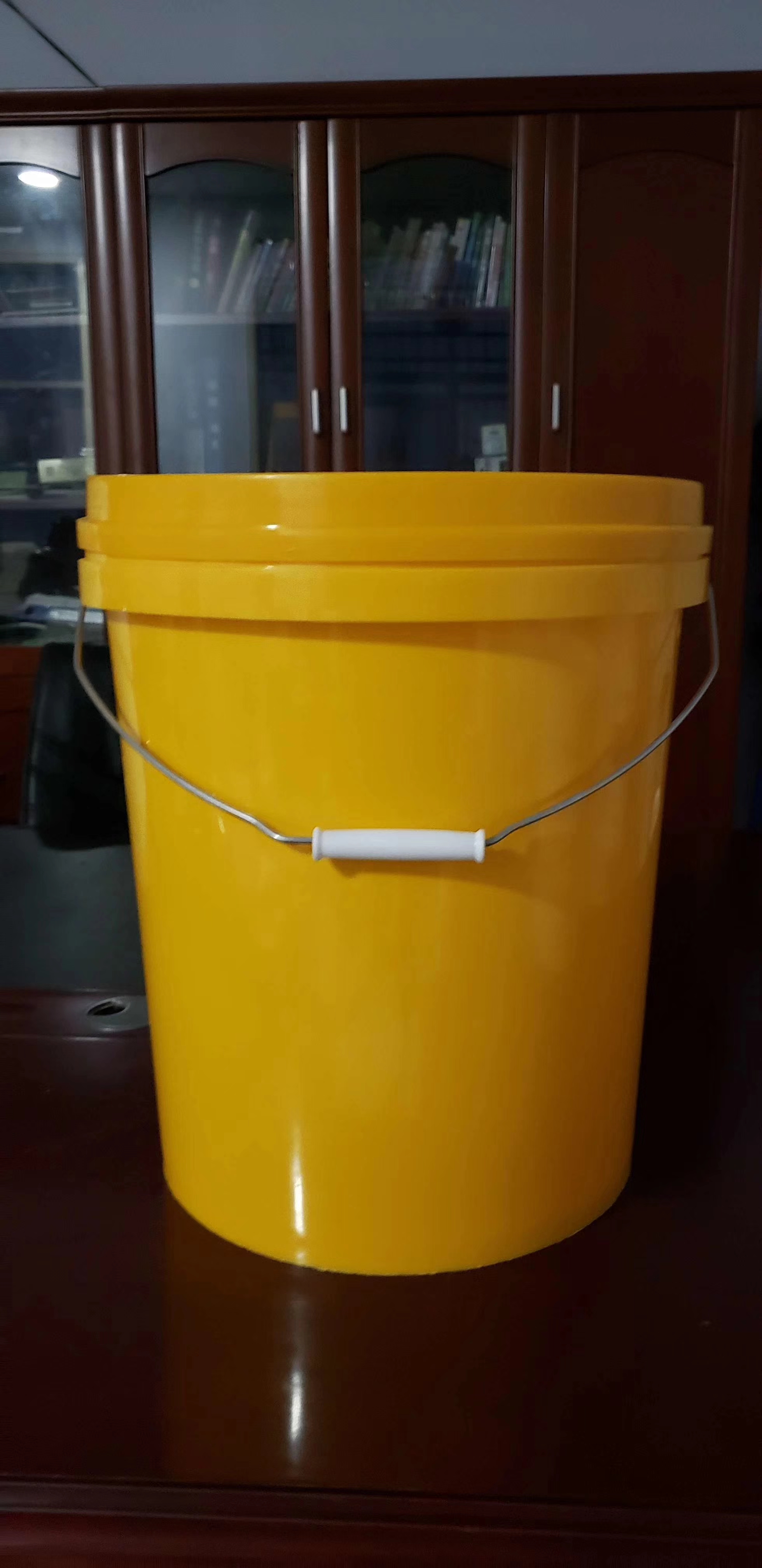 20升螺旋口塑料桶
